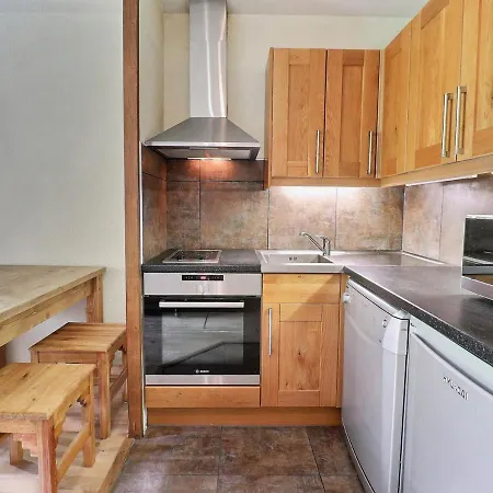 Confortable 2 Pieces, Skis Aux Pieds, Proche Commerces, 4 Personnes - Fr-1-182a-39