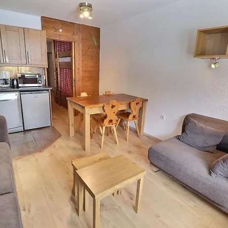 Confortable 2 Pieces, Skis Aux Pieds, Proche Commerces, 4 Personnes - Fr-1-182a-39 דירה