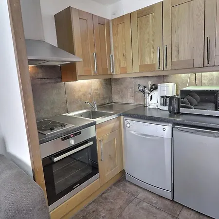 Apartmán Confortable 2 Pieces, Skis Aux Pieds, Proche Commerces, 4 Personnes - Fr-1-182a-39