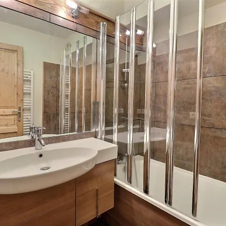 Apartment Confortable 2 Pieces, Skis Aux Pieds, Proche Commerces, 4 Personnes - Fr-1-182a-39 Courchevel